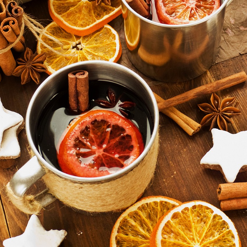 Рождественский глинтвейн: как приготовить классический и безалкогольный праздничный напиток дома